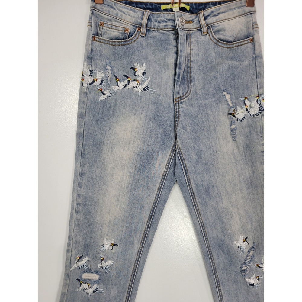 Gianni Bini Womens Embroidered Bird Distressed Light Wash Straight Leg Jeans S - Picture 2 of 8